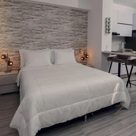 Brand New Front In With Pool View Apartamento Cartagena